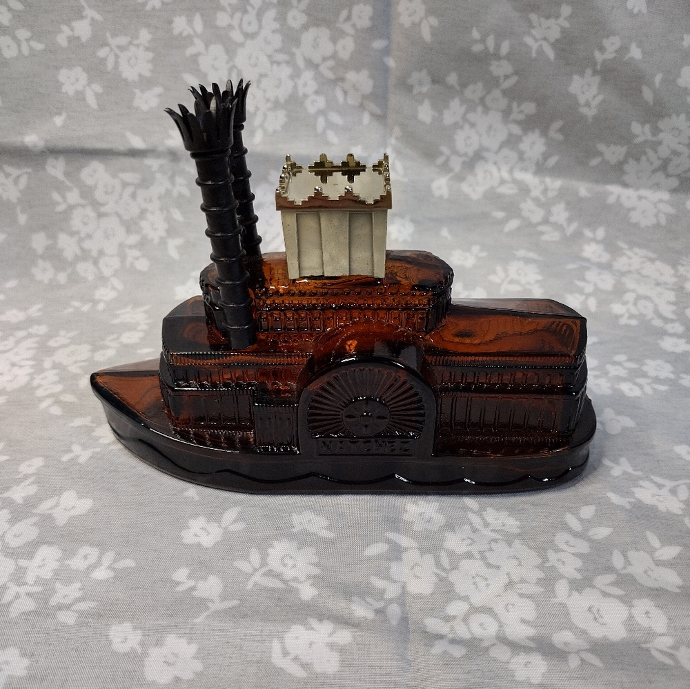 Vintage Avon Steamboat Wild Country Aftershave Bottle Empty